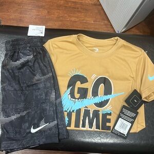 3brand Nike 2piece short set.Dri fit style. NWT. Brown, black Fits 5-6 yr old